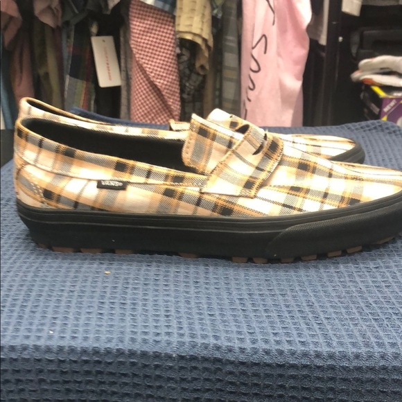 Vans Black and Tan Slip-On Loafers with Canvas Comfort - Picture 2 of 5